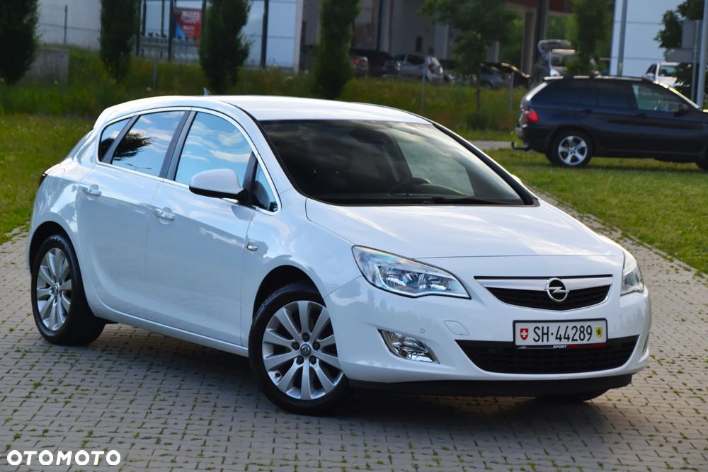 Opel Astra 1.6 Turbo White Edition - 40