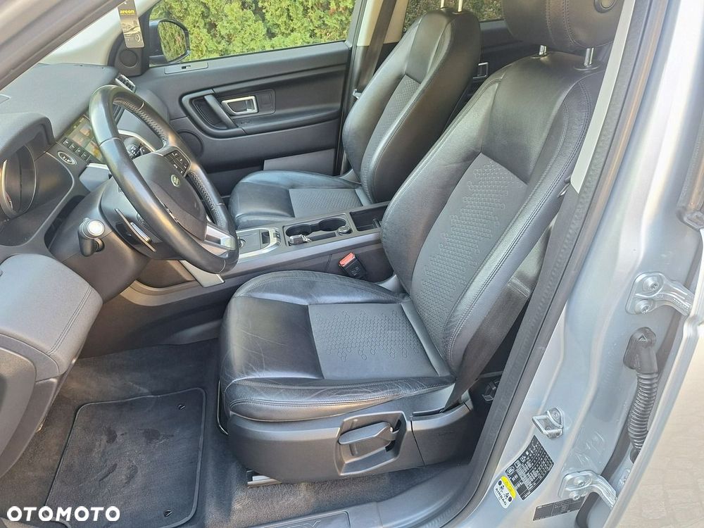 Land Rover Discovery Sport 2.0 D150 R-Dynamic HSE - 11