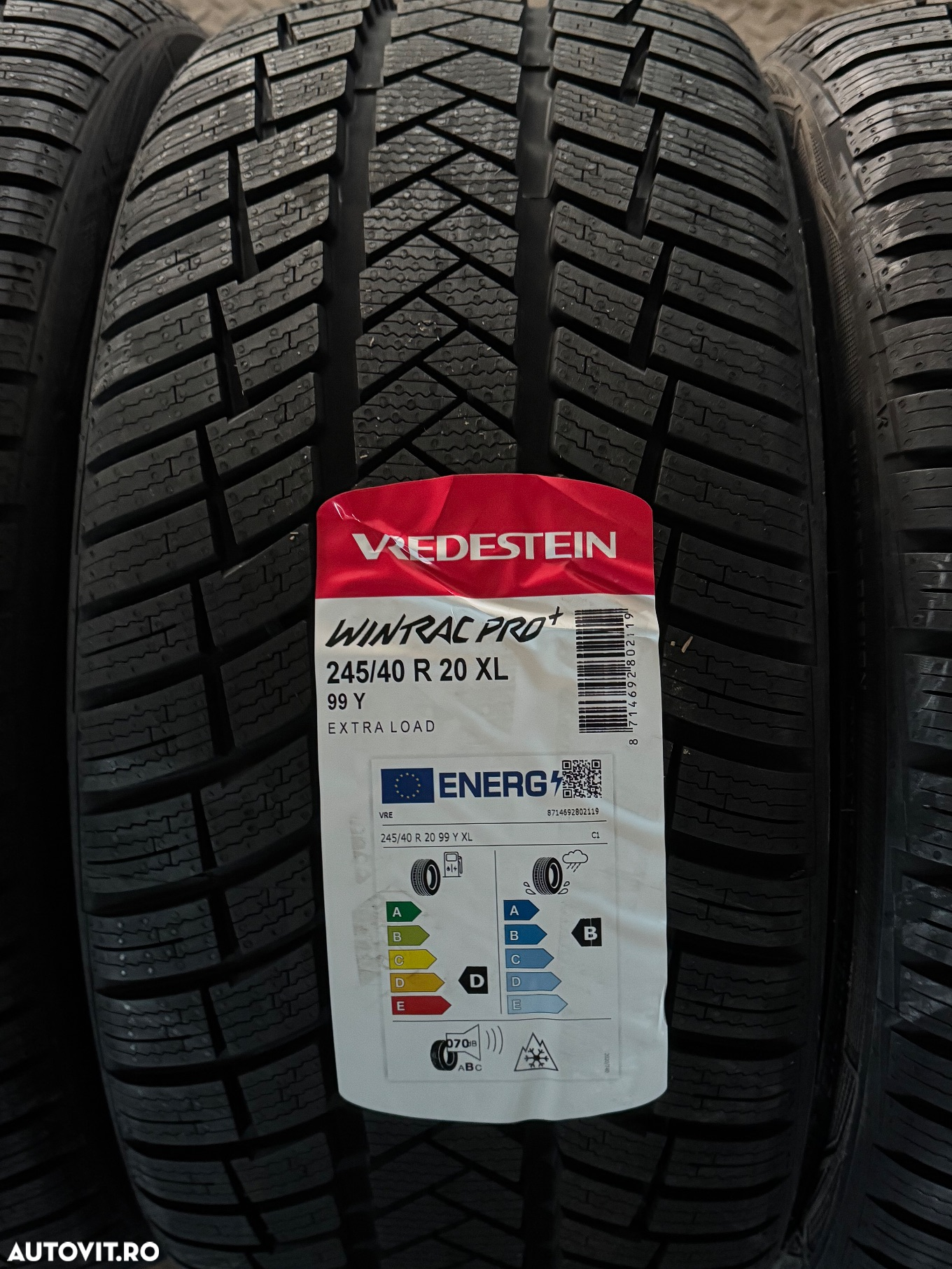 Vând set anvelope 245/40/20-275/35/20 vredestein de iarnă noi - 2
