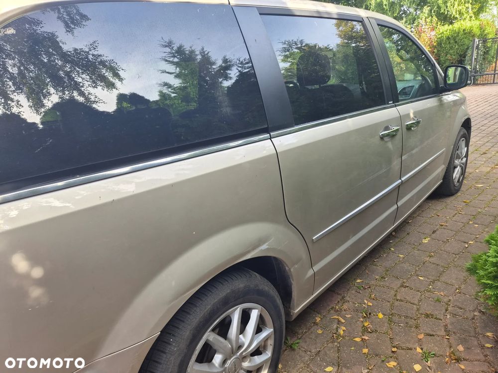 Lancia Voyager - 6