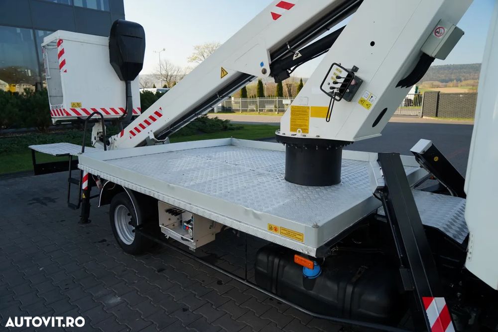 Nissan CABSTAR / ELEVATOR DE 20 DE METRI / GSR E200TE4 / DUBLU / CAPACITATE DE RIDICARE - 200 kg / 4 STABILIZATOARE / - 22