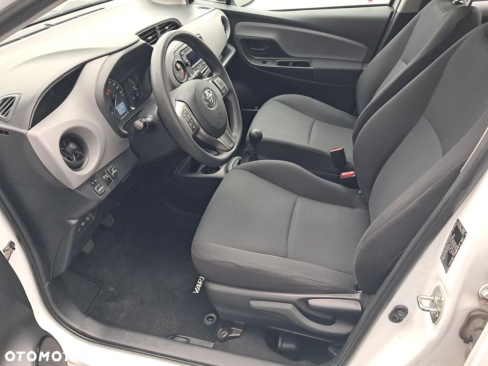 Toyota Yaris - 13