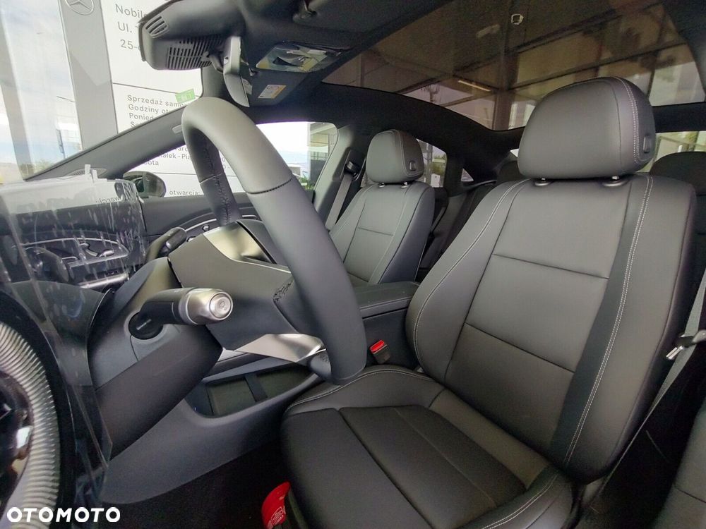 Mercedes-Benz CLA - 12