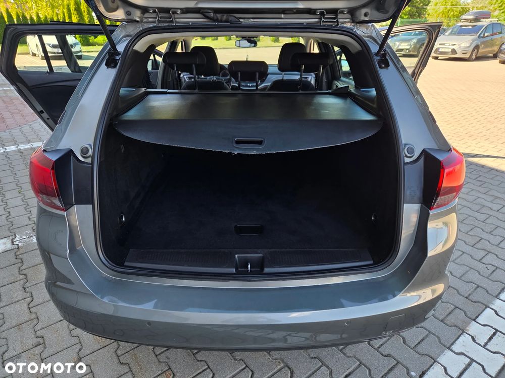 Opel Astra 1.6 CDTI Enjoy S&S - 10