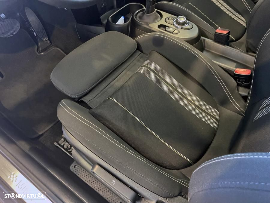 MINI 3 Portas Cooper SE Premium Essential - 17