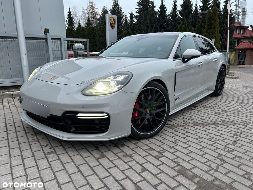 Porsche Panamera GTS GPF Sport Turismo - 12