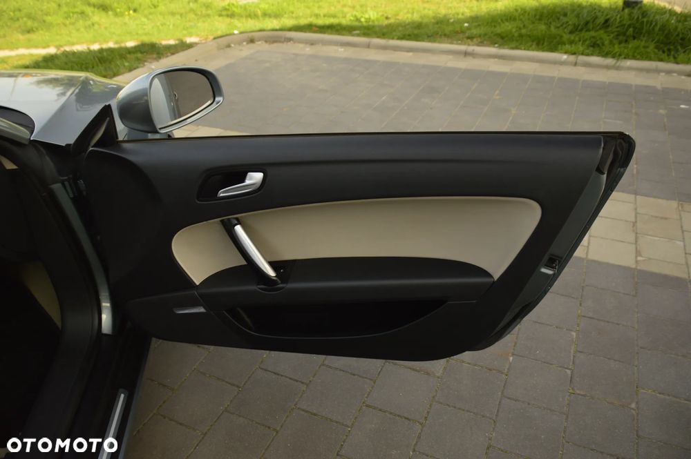 Audi TT Coupé 2.0 TFSI quattro S tronic - 29