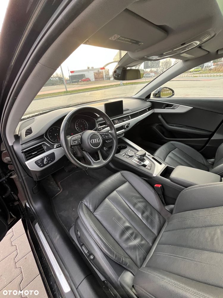 Audi A4 Limousine - 11