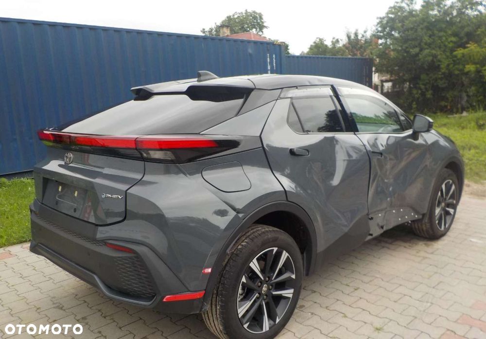 Toyota C-HR - 8