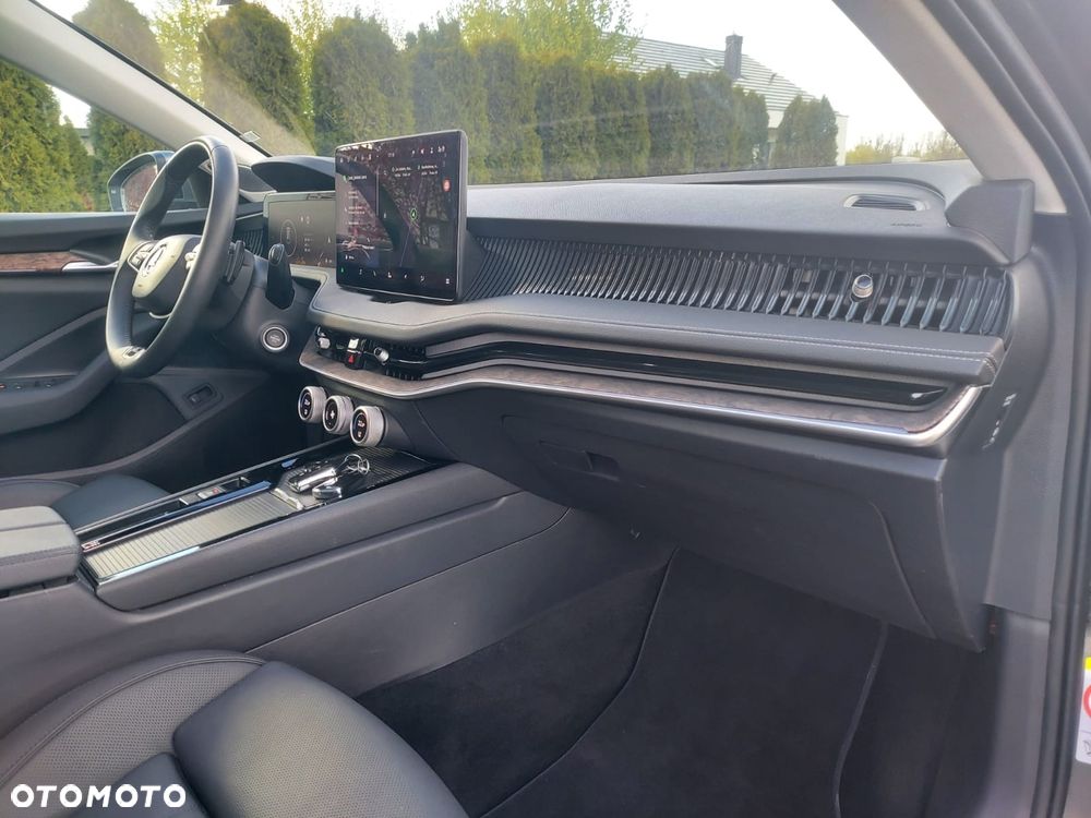 Skoda Superb 2.0 TDI 4x4 DSG L&K - 16