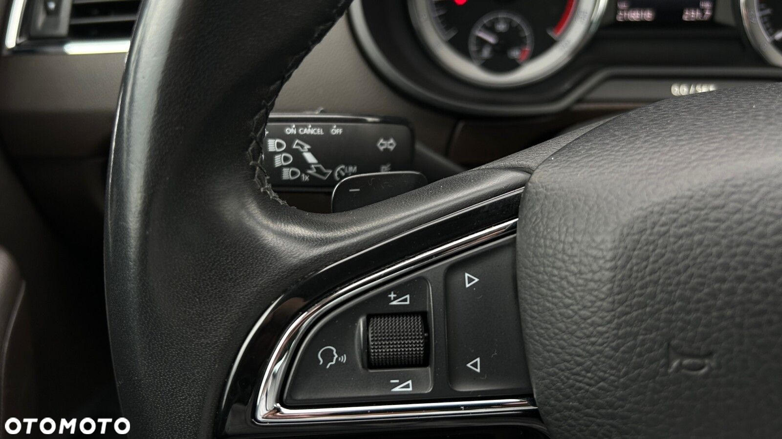 Skoda Octavia 2.0 TDI SCR 4x4 L&K DSG - 19