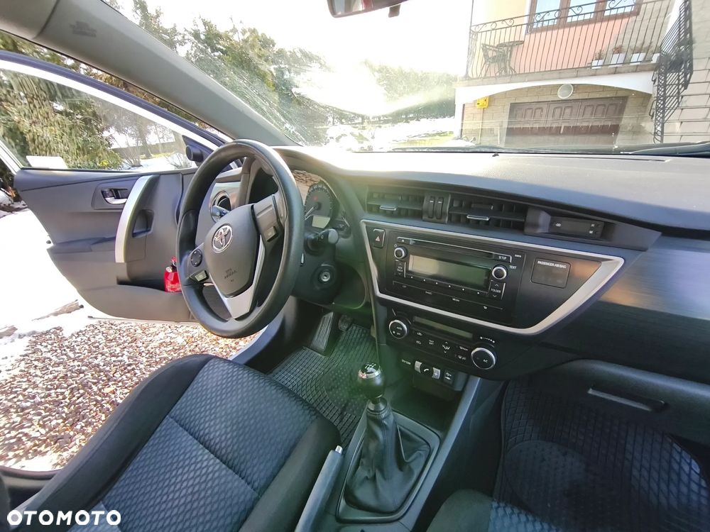 Toyota Auris 1.4 D-4D Active - 12