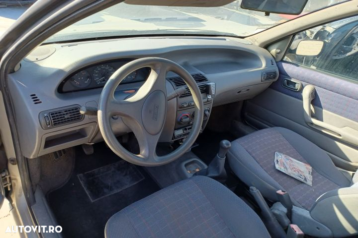 Butoane geam sofer Fiat Punto 1  [din 1993 pana  1999] Hatchback 5-usi 1.1 MT (55 hp) - 7