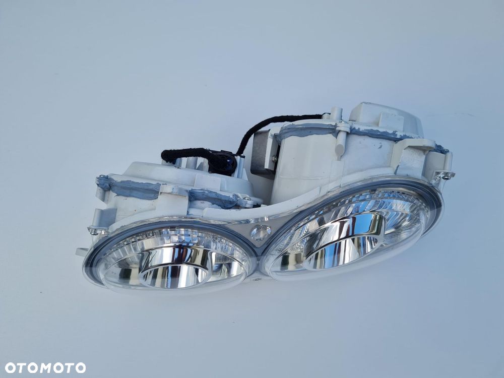 Bugatti Veyron Lampa Tył LED Ameryka 5B0945096 USA Super Sport - 5