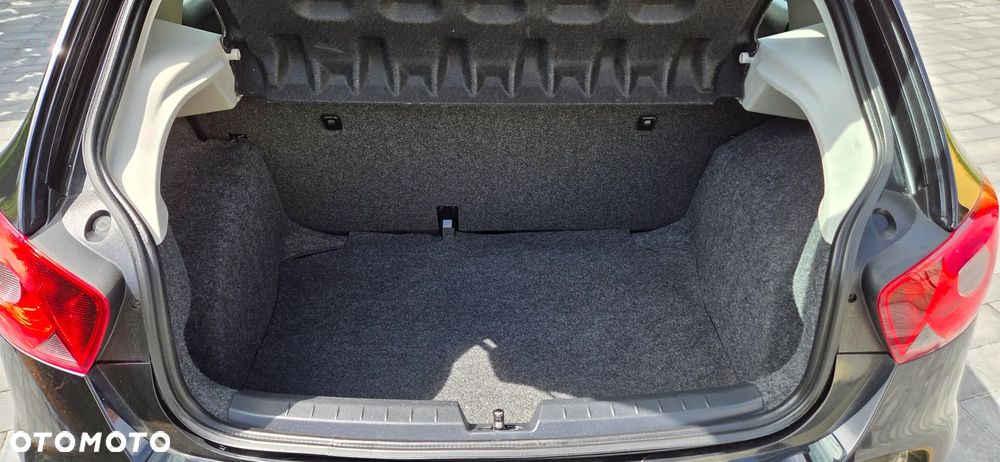Seat Ibiza 1.4 16V Passion - 13