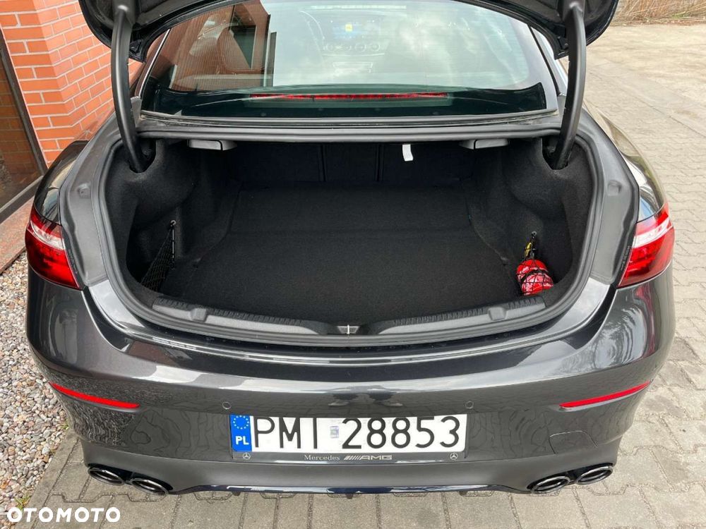 Mercedes-Benz Klasa E AMG 53 4-Matic+ 9G-TRONIC - 39