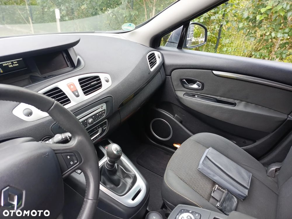 Renault Scenic TCe 130 Luxe - 16