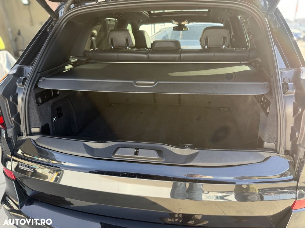 BMW X5 xDrive40i - 24