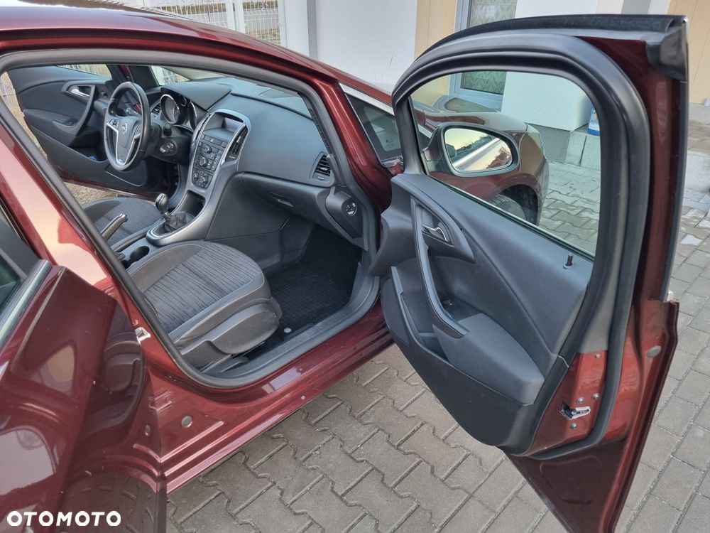 Opel Astra 1.4 T EU6 - 9