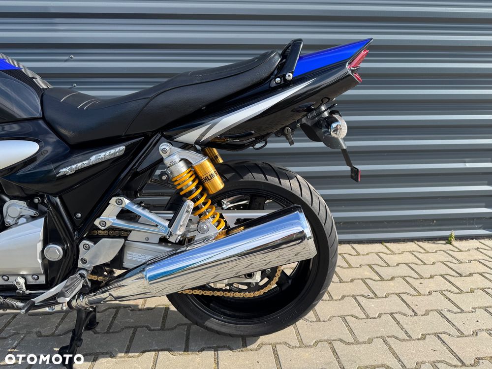 Yamaha XJR - 23