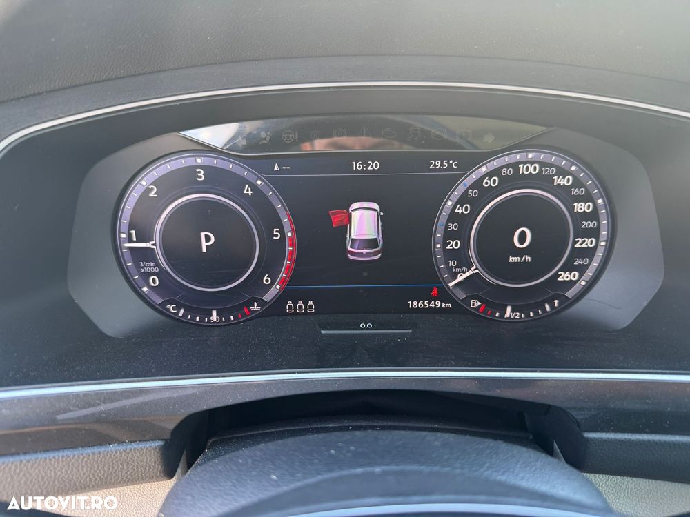 Volkswagen Tiguan - 14