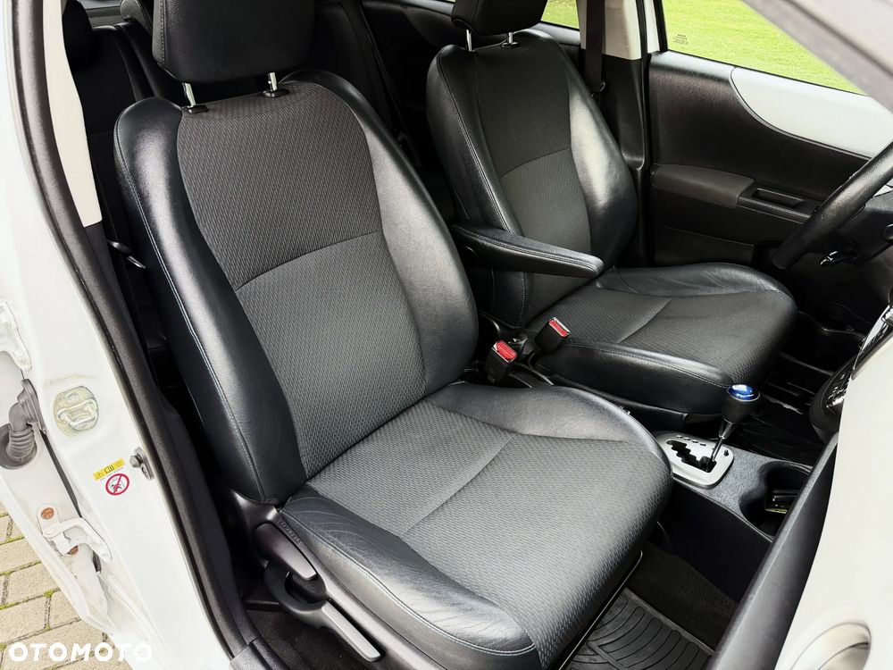 Toyota Yaris Hybrid 100 Premium - 20