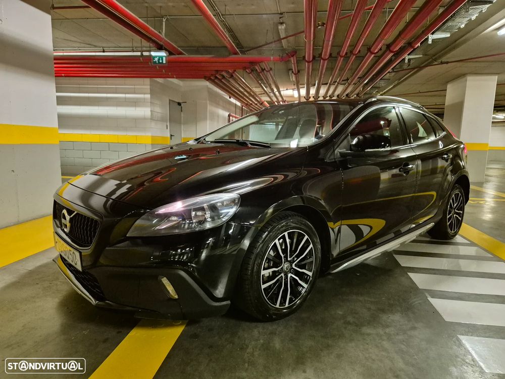 Volvo V40 Cross Country 2.0 D2 Summum - 1