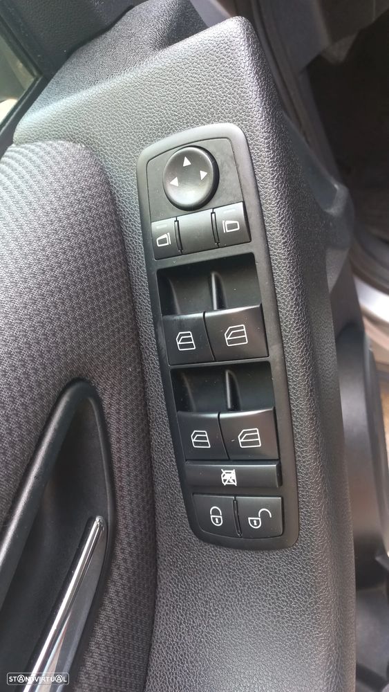 Mercedes-Benz A 160 Classic Aut. - 11
