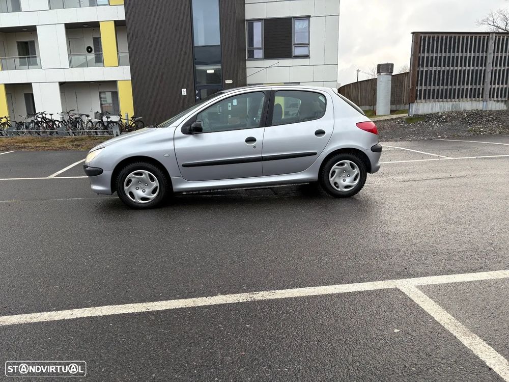 Peugeot 206 1.1 Color Line - 1