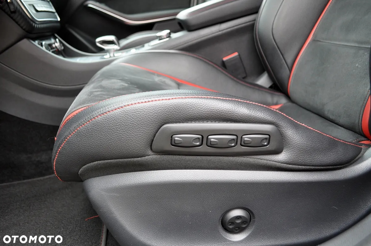 Mercedes-Benz Klasa A 45 AMG 4-Matic - 31