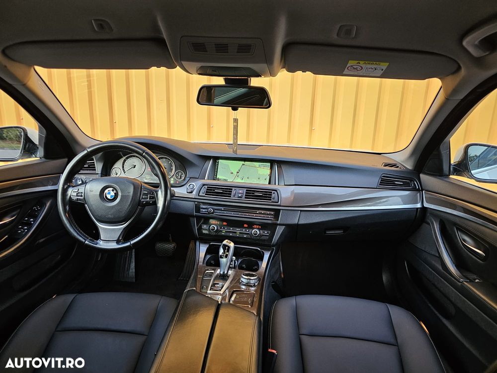 BMW Seria 5 520d Aut. Modern Line - 6