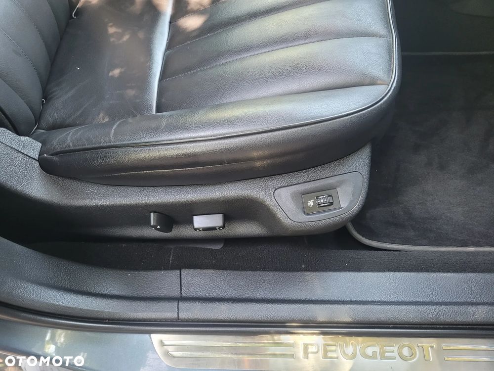 Peugeot 407 HDi 205 Bi-Turbo Sport Plus - 13