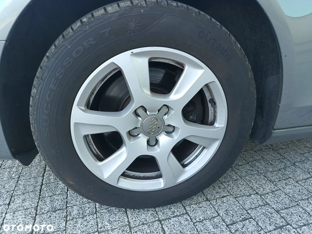 Audi A4 Avant - 15