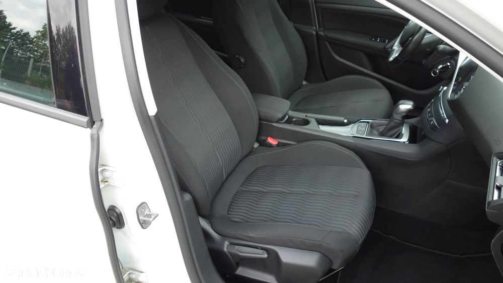 Peugeot 308 SW BlueHDi 120 EAT6 Stop & Start Allure - 35