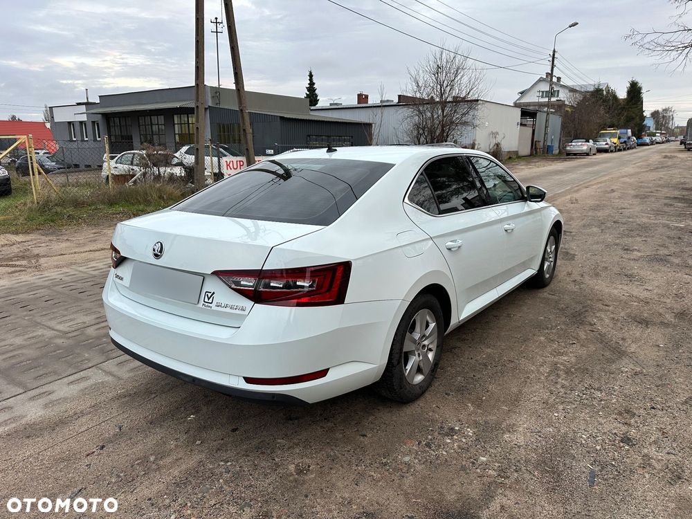 Skoda Superb 1.8 TSI Active - 3