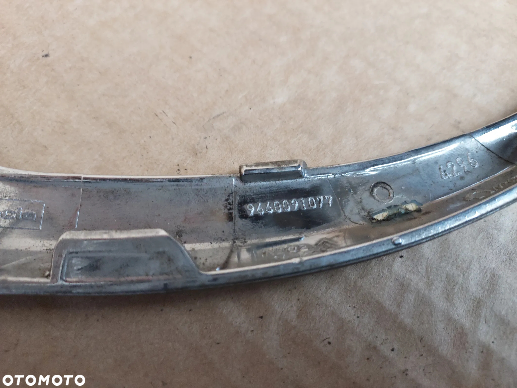 Listwa narożna chrom zderzaka lewa Citroen C4 Grand Picasso I - 3