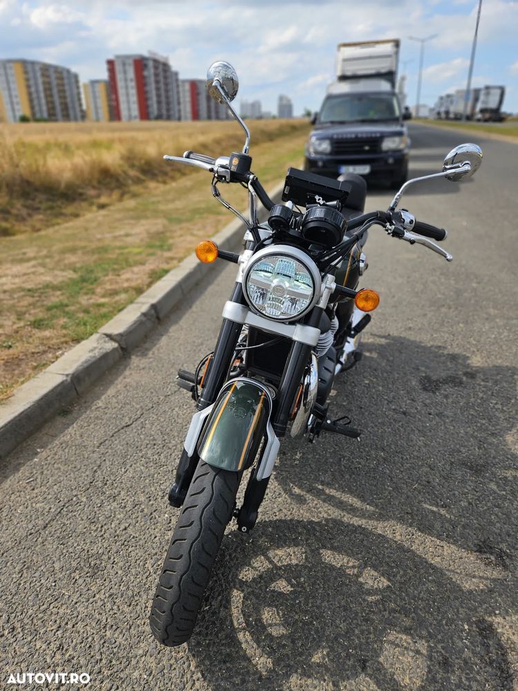 Royal Enfield Continental GT 650 - 13