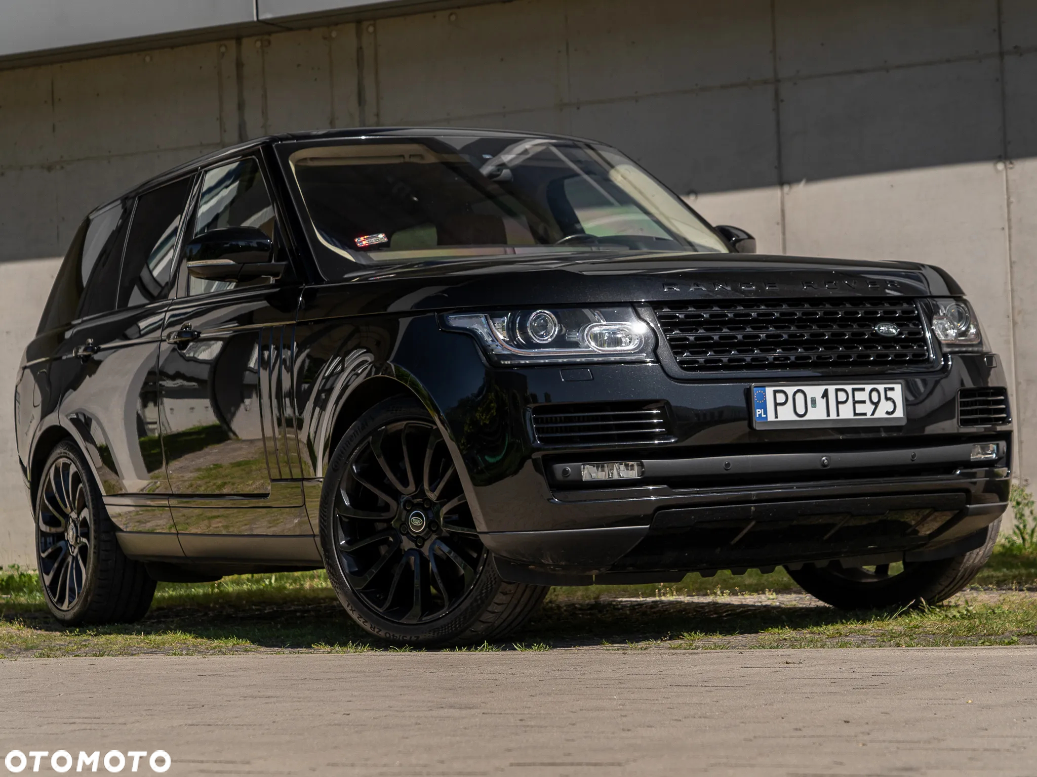 Land Rover Range Rover 4.4SD V8 AB Black - 13
