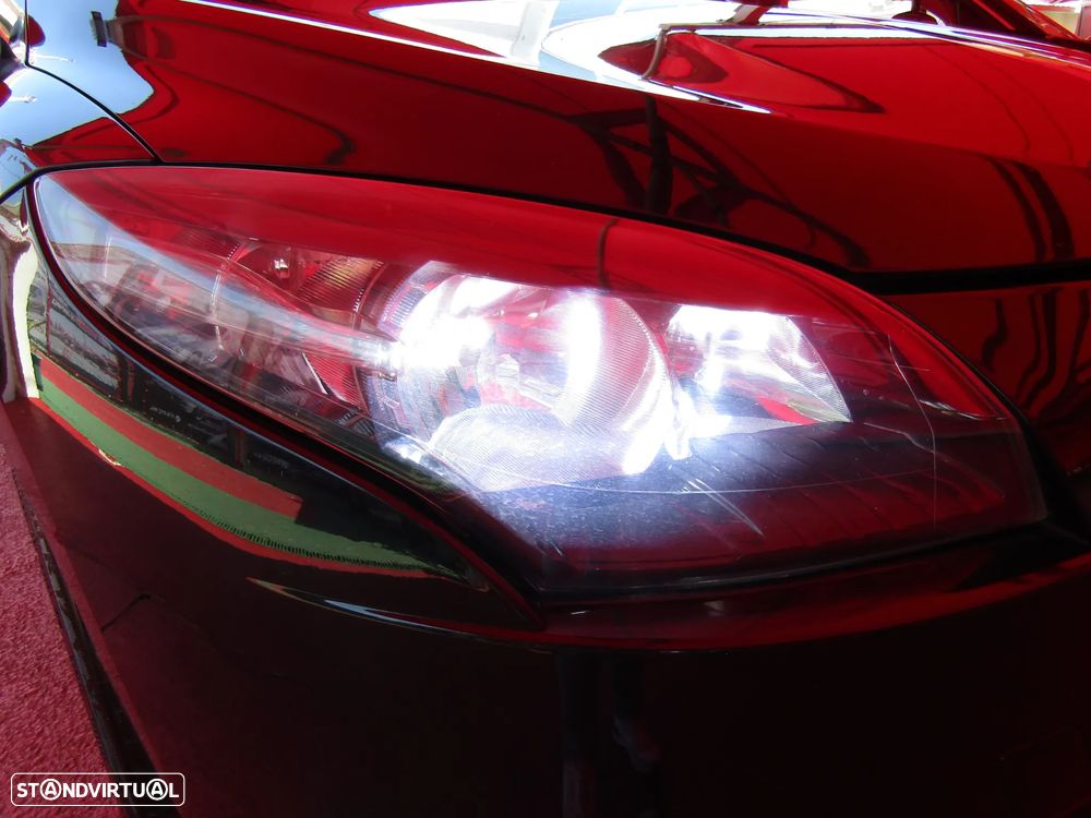 Renault Mégane Coupe Energy dCi 110 FAP Start & Stop GT Line - 33