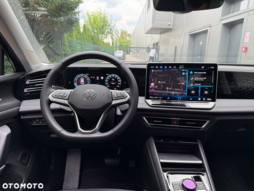 Volkswagen Tiguan - 13