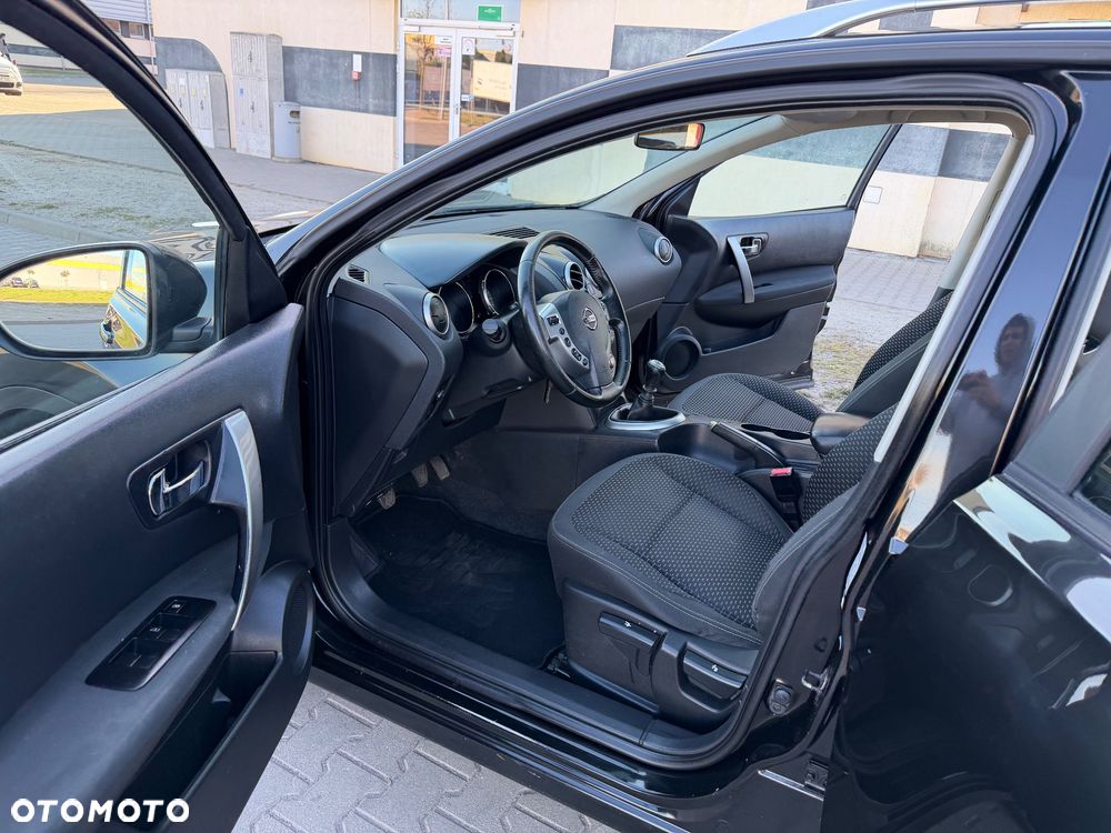 Nissan Qashqai+2 2.0 dCi DPF acenta - 21