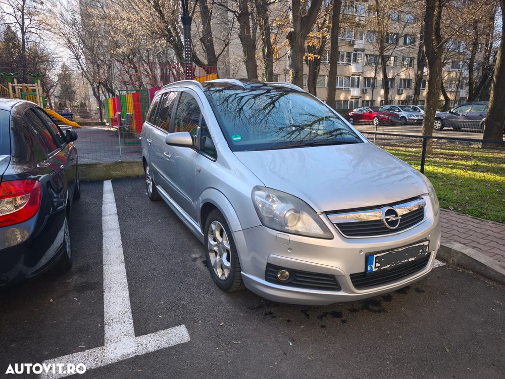 Opel Zafira 2.0 Turbo Edition Plus - 2