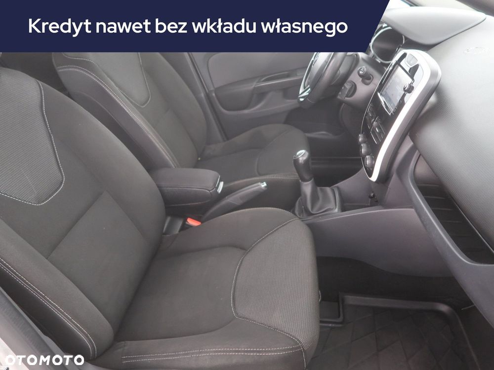 Renault Clio - 11