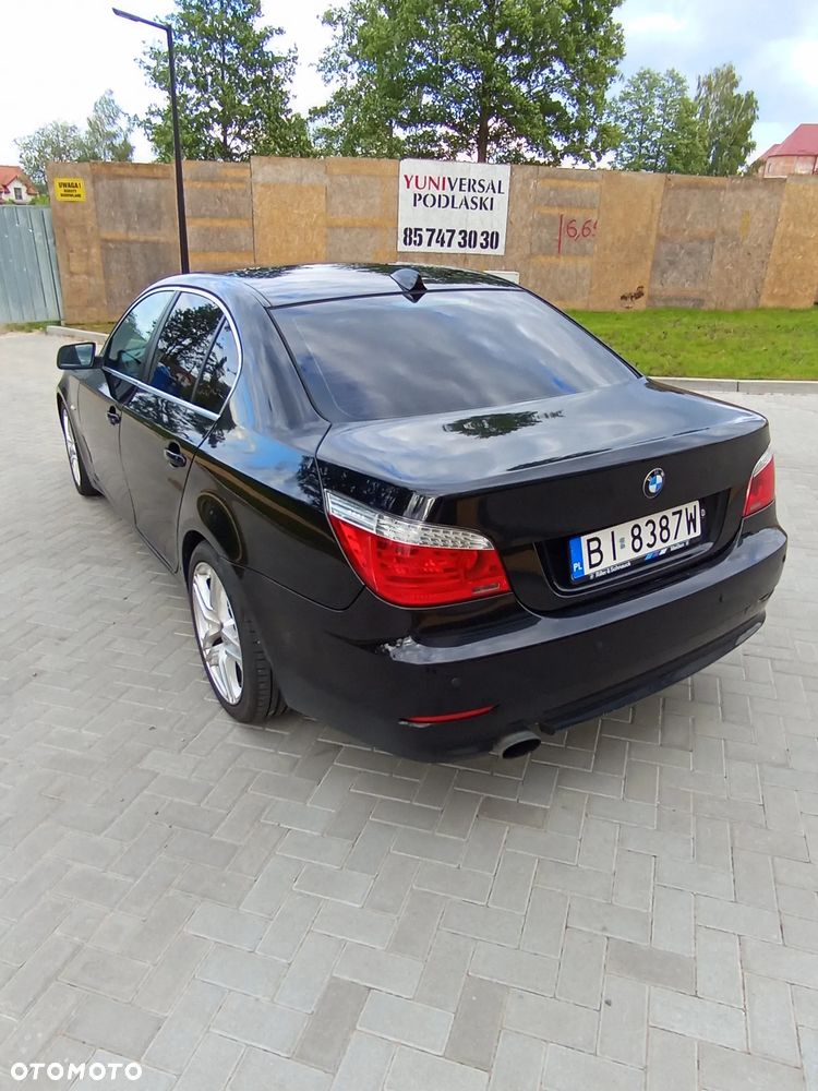 BMW Seria 5 520i - 7