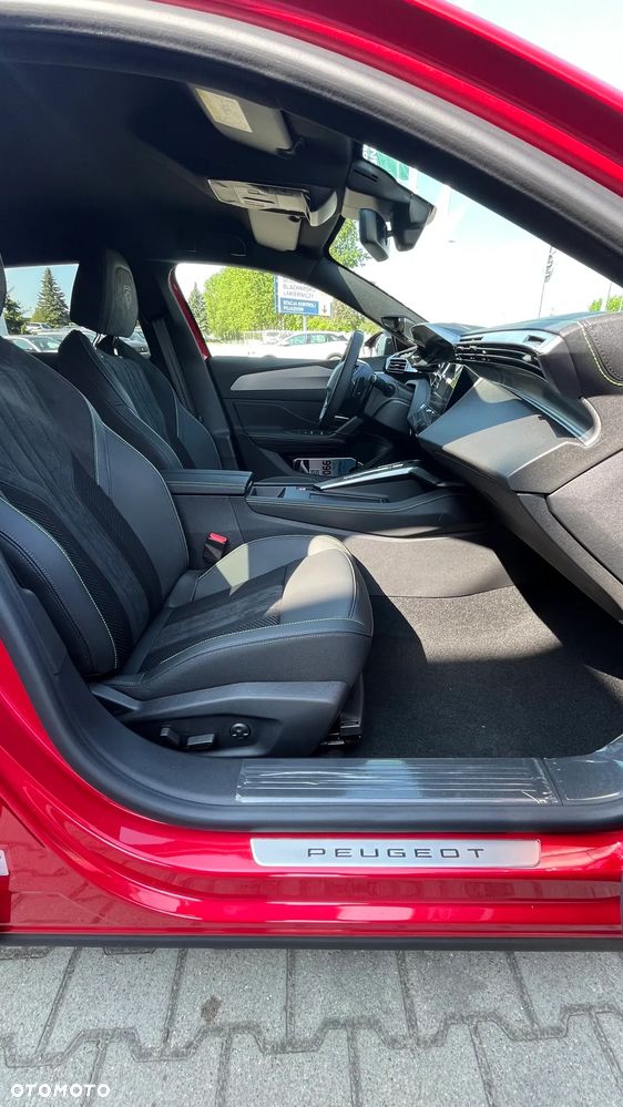 Peugeot 408 1.6 Plug-in Hybrid 240 GT E-DCS7 - 10