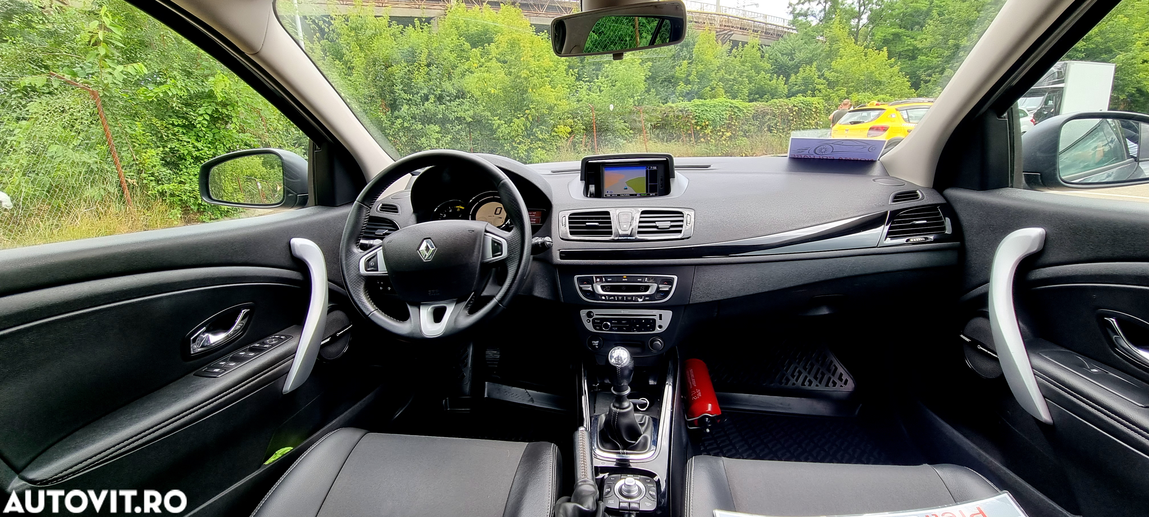 Renault Megane ENERGY dCi 110 Start & Stop Bose Edition - 6