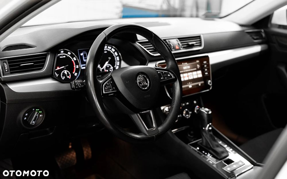 Skoda Superb 1.5 TSI ACT Ambition DSG - 19