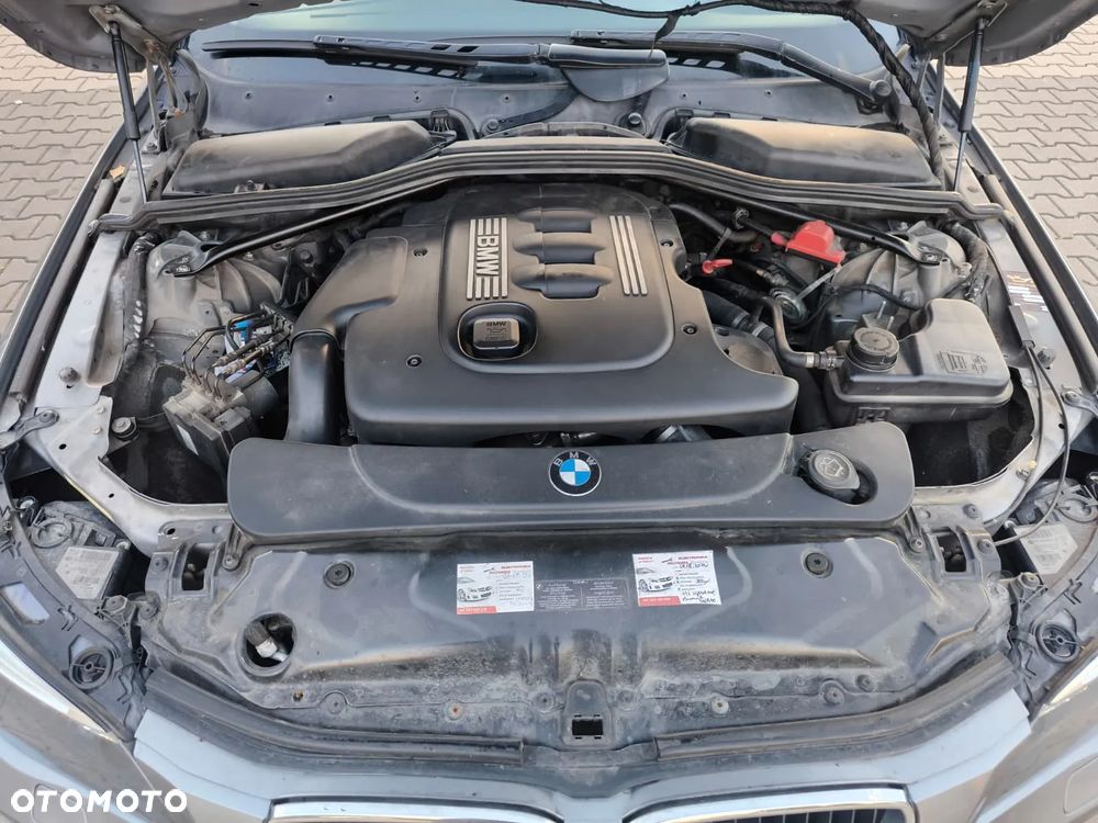 BMW Seria 5 520d - 29