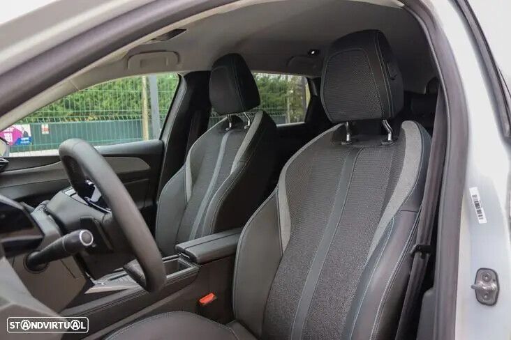 Peugeot 308 SW 1.2 PureTech Allure EAT8 - 22