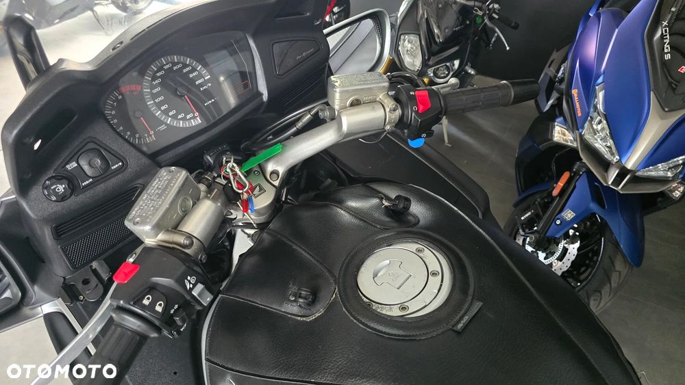 Honda ST - 7